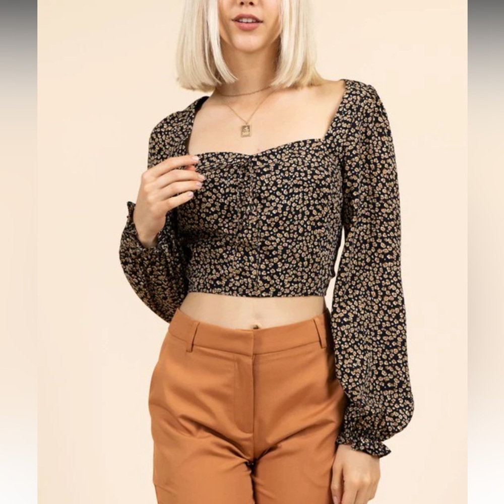 And now this crop long sleeve top